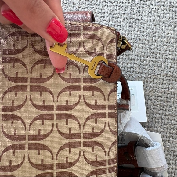 Fossil Elina Convertible Backpack Beige/Brown SHB2976268 brand new with tag - Picture 7 of 16